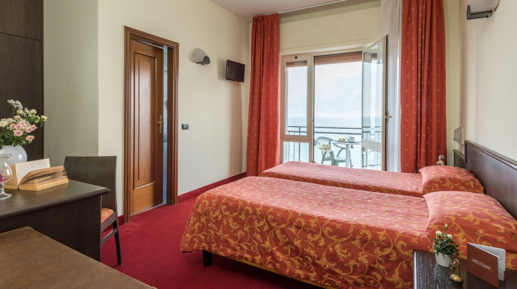 Hotel Drago Brenzone sul Garda Zewnętrze zdjęcie
