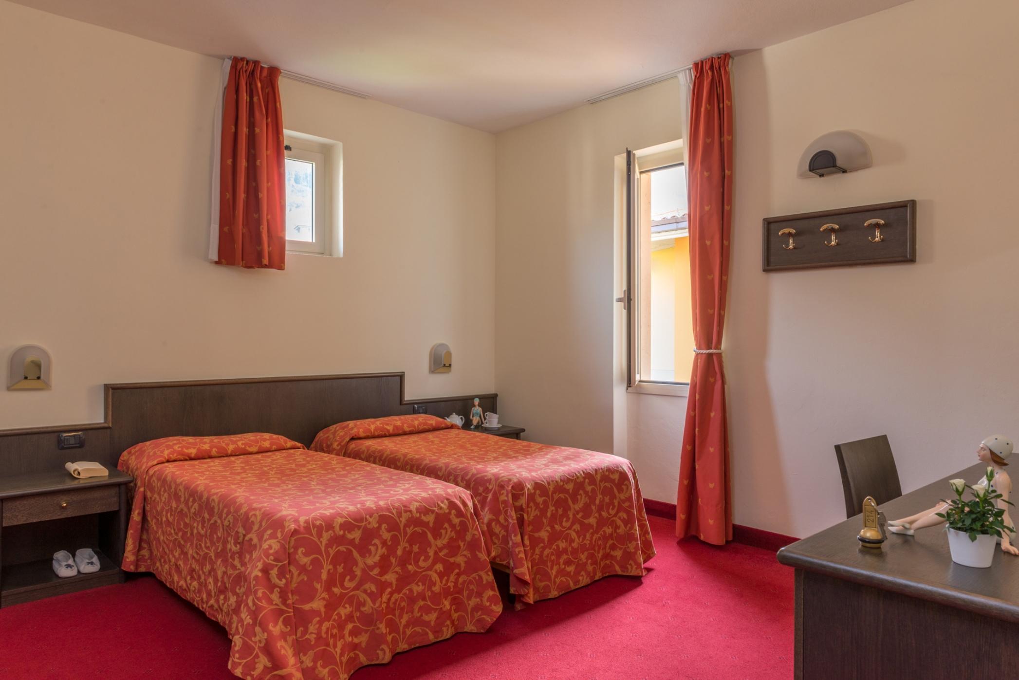 Hotel Drago Brenzone sul Garda Zewnętrze zdjęcie