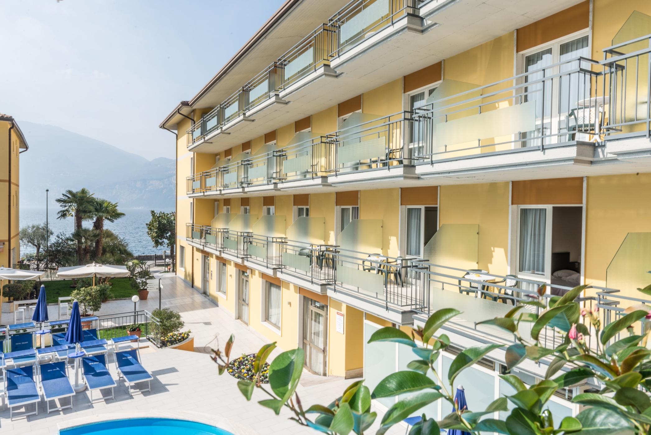 Hotel Drago Brenzone sul Garda Zewnętrze zdjęcie