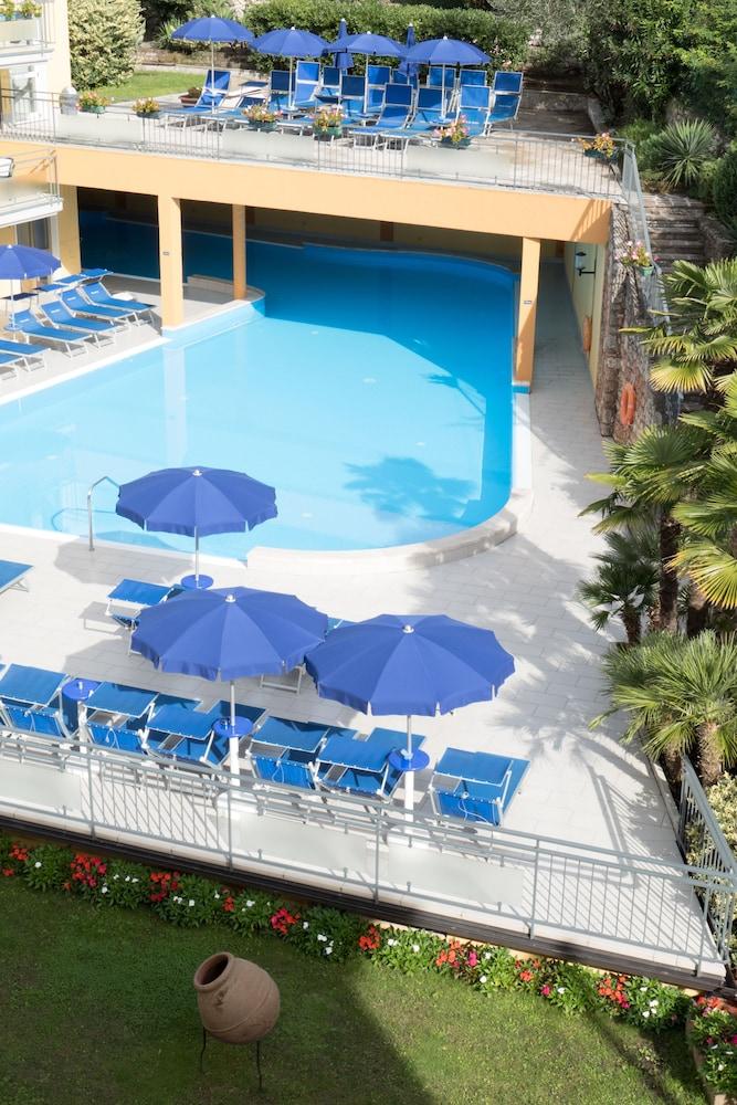 Hotel Drago Brenzone sul Garda Zewnętrze zdjęcie
