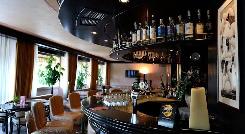 Hotel Drago Brenzone sul Garda Zewnętrze zdjęcie